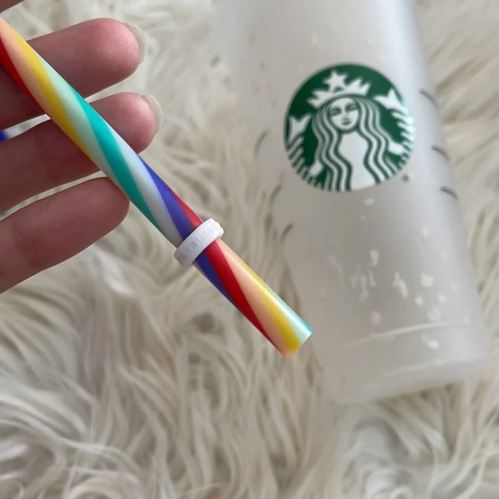 Starbucks cup - Picture 9 of 16